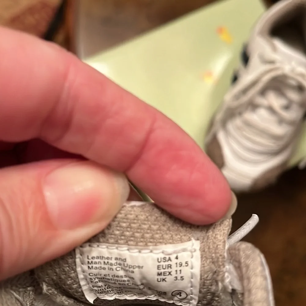 🛍️Teeny Toes Leather Tennis Shoes Size 4c